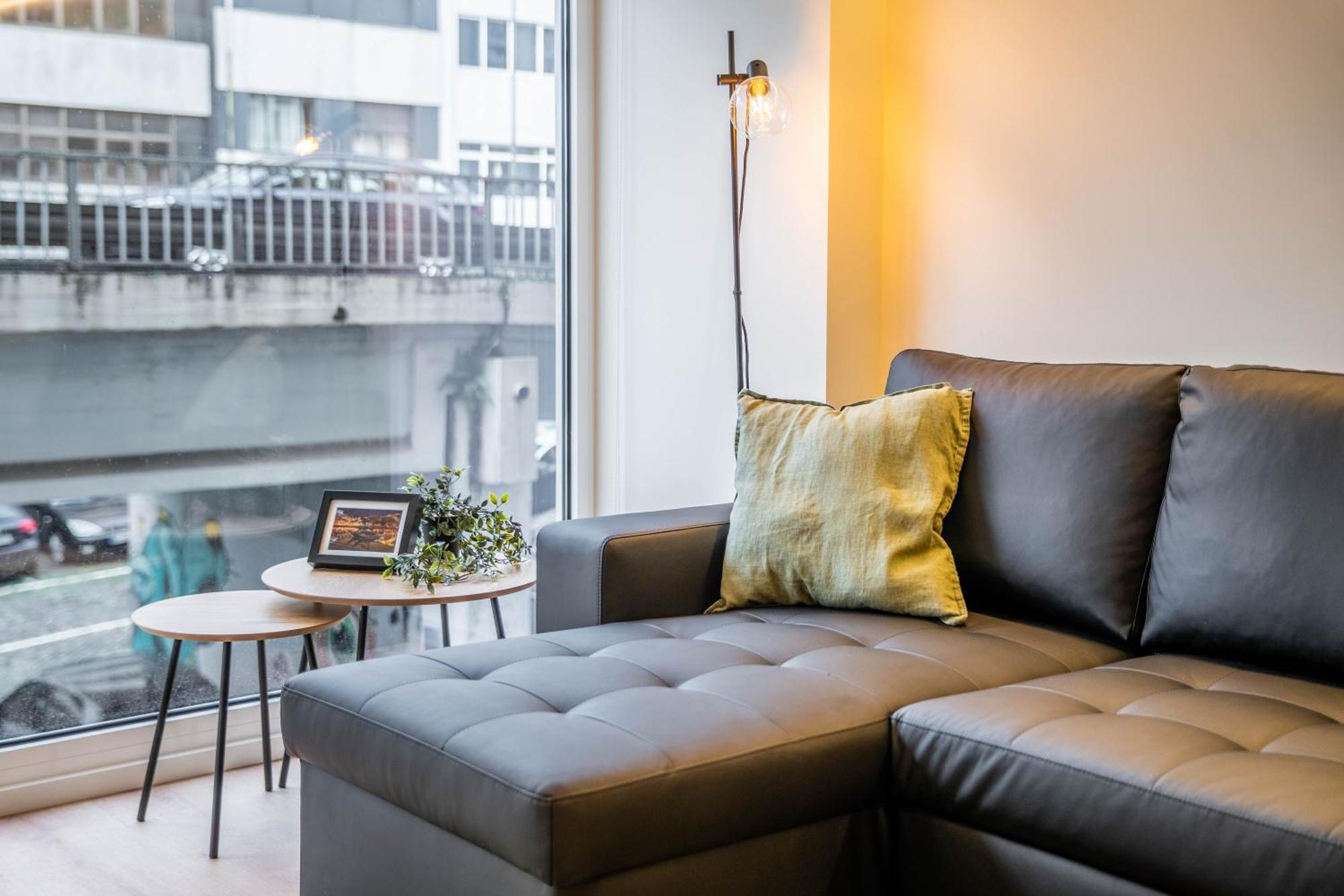 Trindade Bliss: 1Br W/ Free Parking By Lovelystay OOporto Exteriör bild